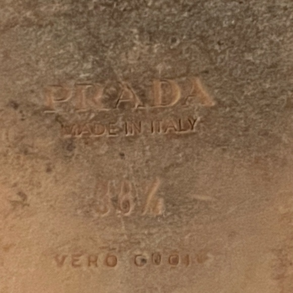 Prada luggage color Sandals 38 1/2. Gladiator style with silver grommets. - Picture 7 of 8